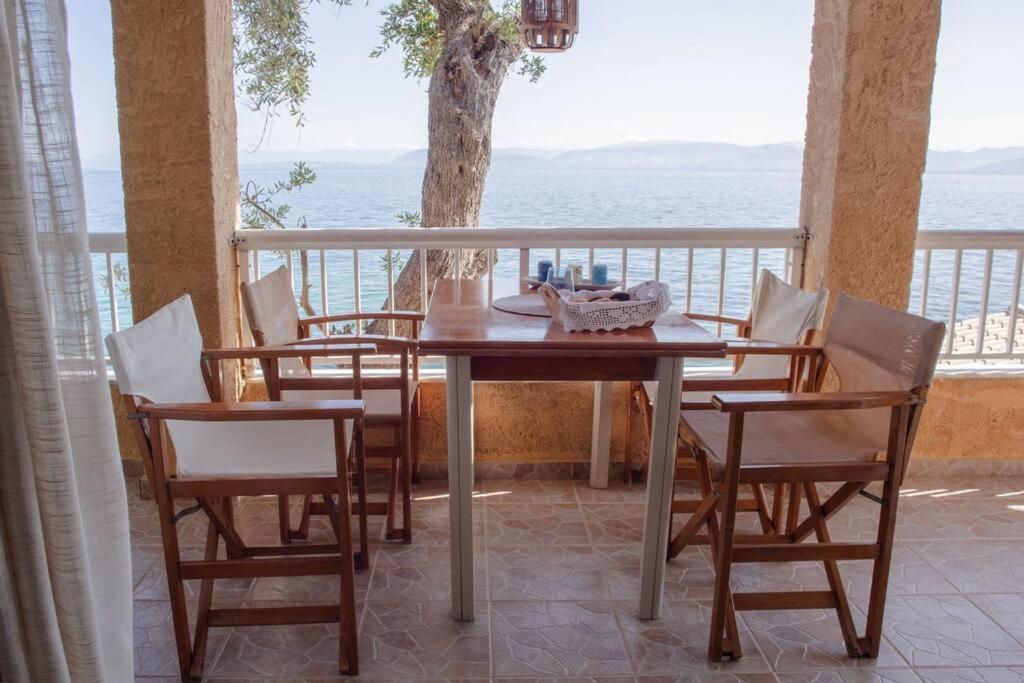 Kohyli Beachfront House Agia Pelagia Chlomou Exterior foto