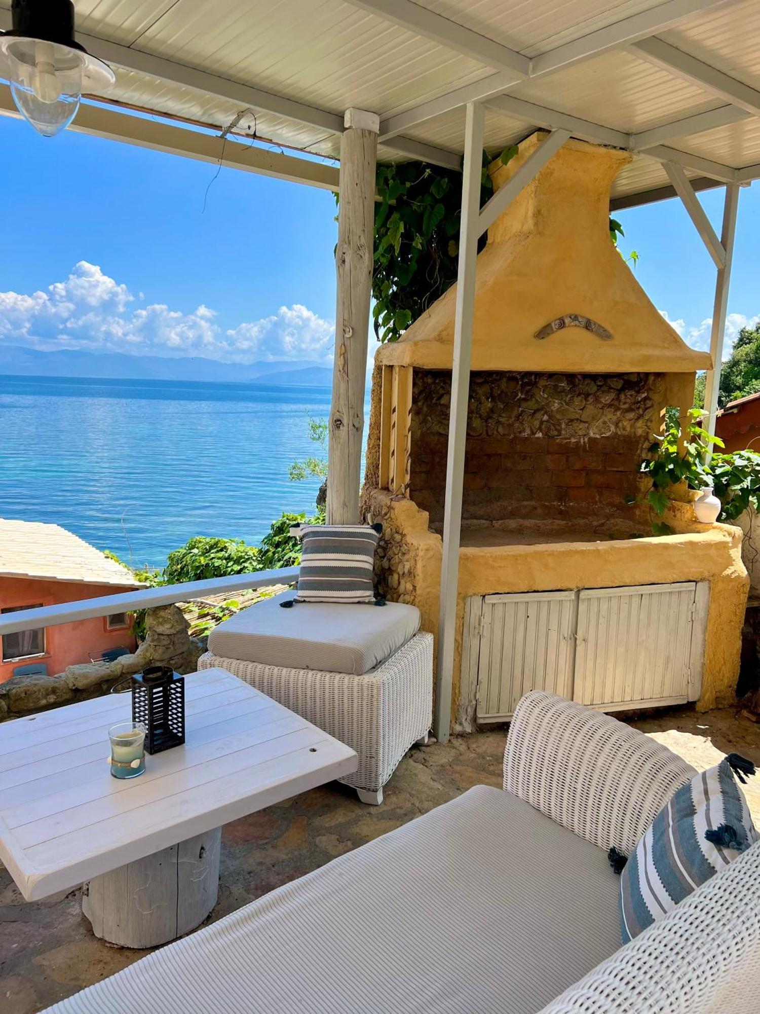 Kohyli Beachfront House Agia Pelagia Chlomou Exterior foto